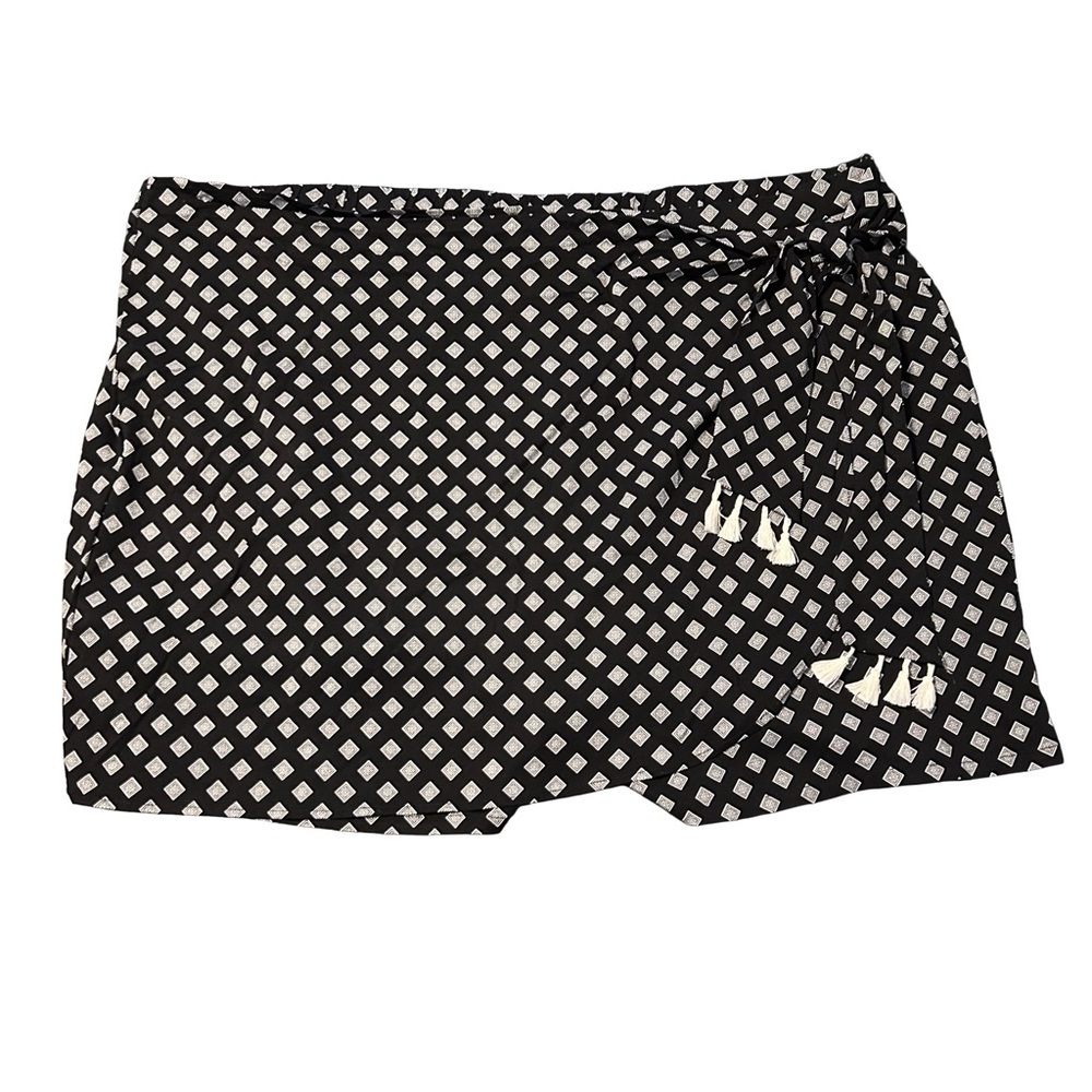 ◾️◽️Torrid Boho Black and White Patterned Rayon Skort 5X